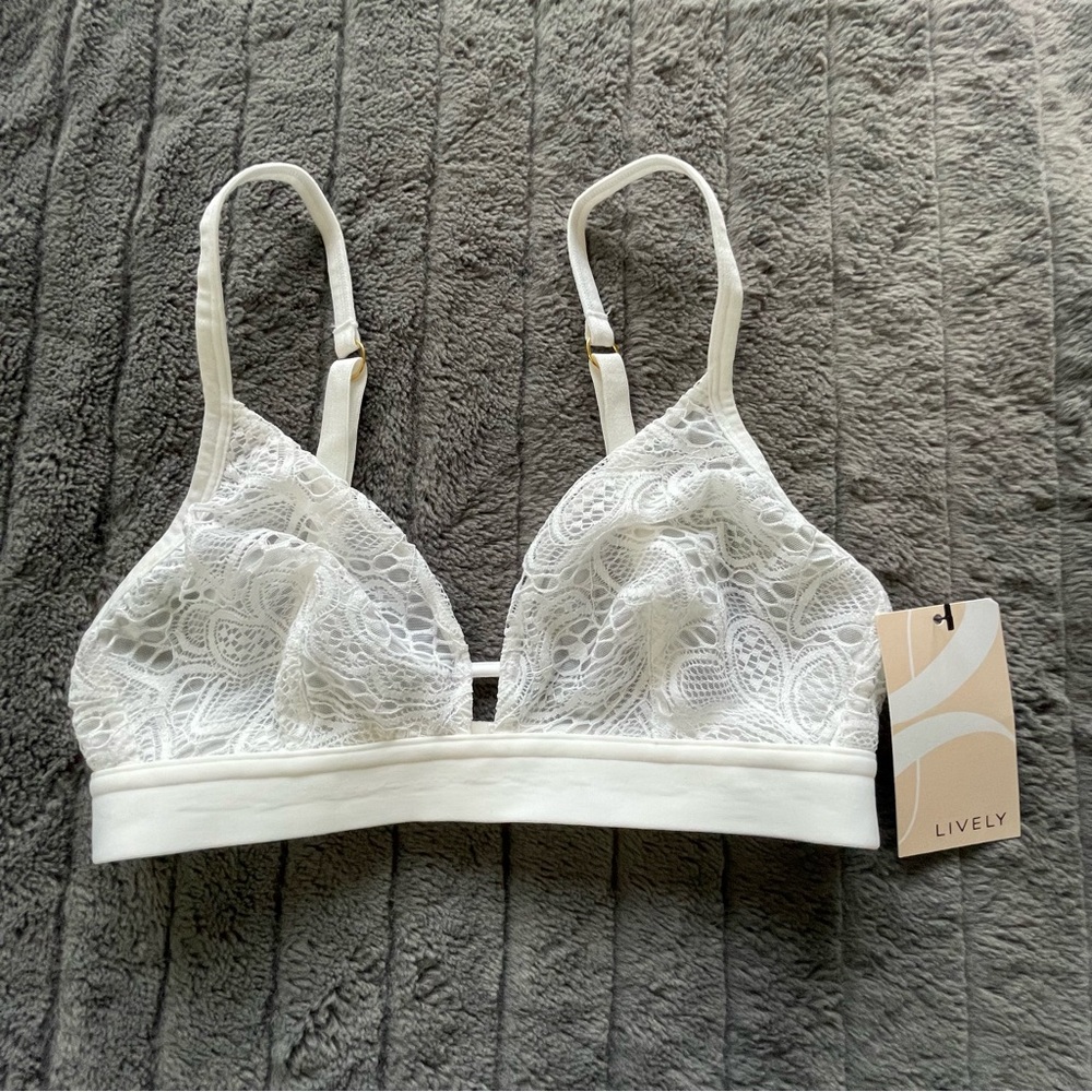 Bralette NWT - Picture 3 of 6